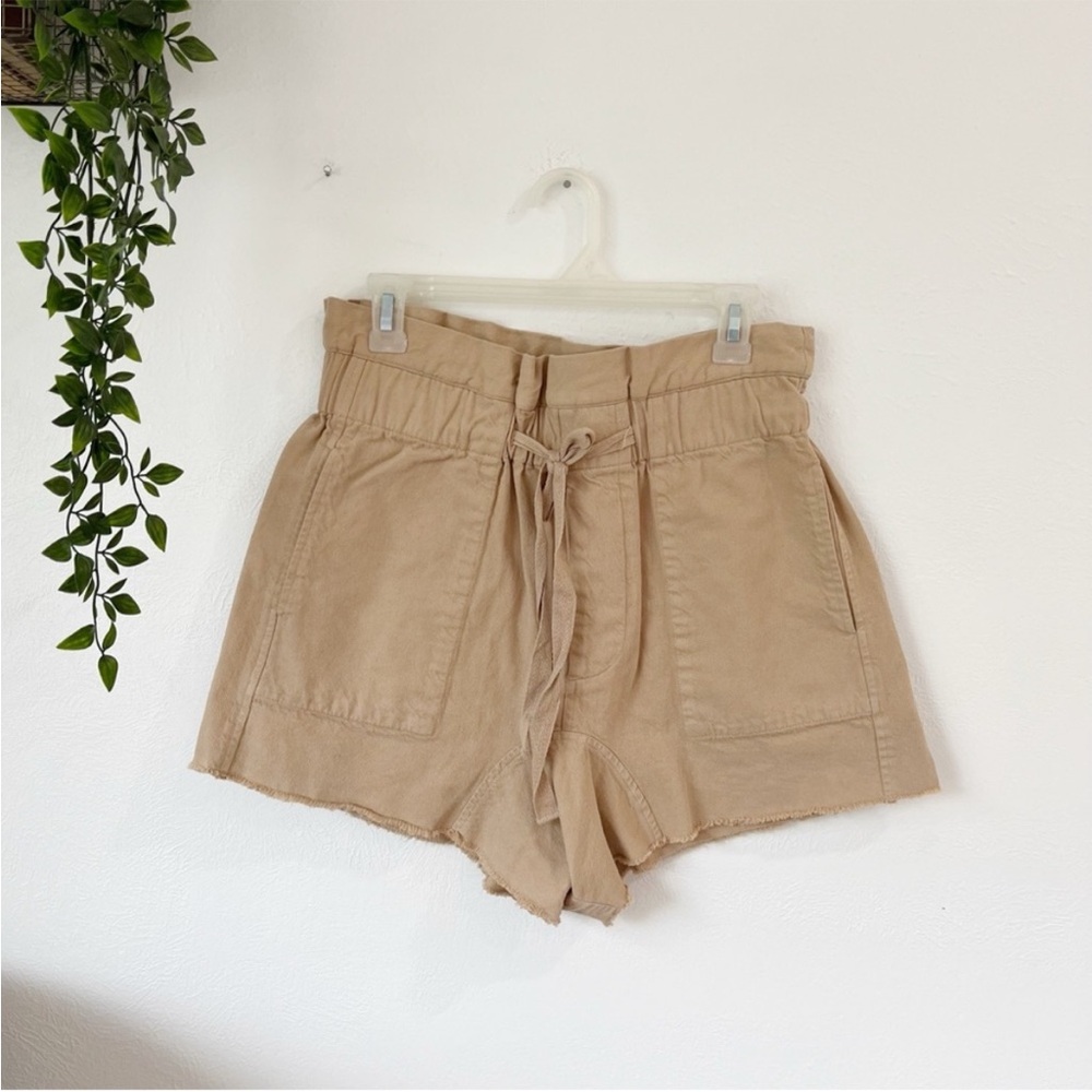 THE GREAT. Midland Elastic Waist Paperbag Short in Sand Sz 2